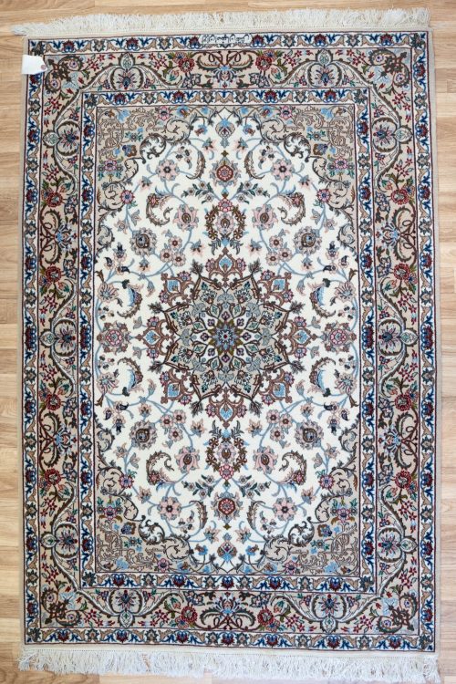 Isfahan Wool Silk Rug 3.8’x5.4′