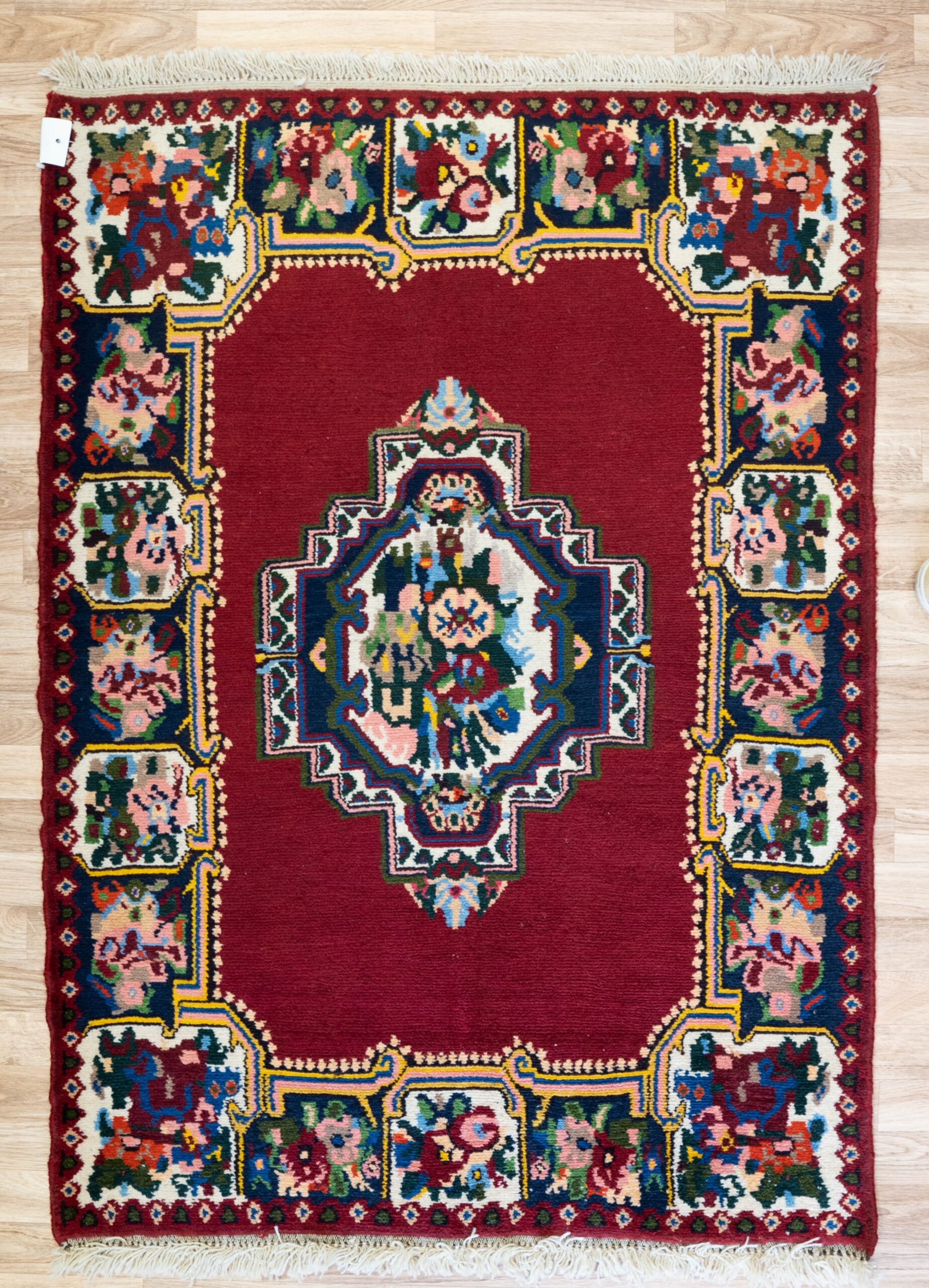 Hamadan Wool Rug 3.5’x4.7′