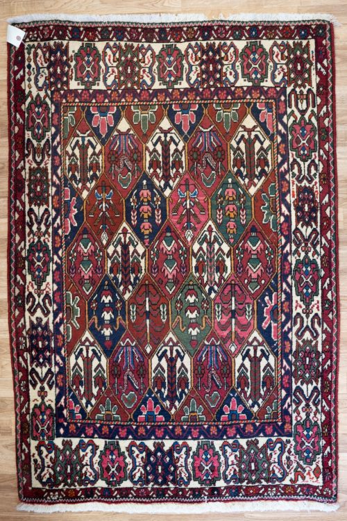 Bakhtiar Wool Rug 3.6’x5′