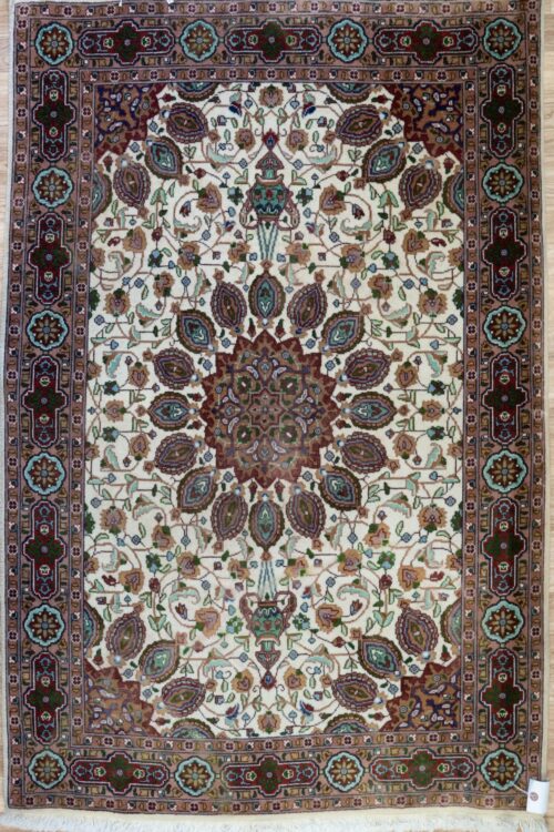 Tabriz Wool Rug 3.2’x5.1′