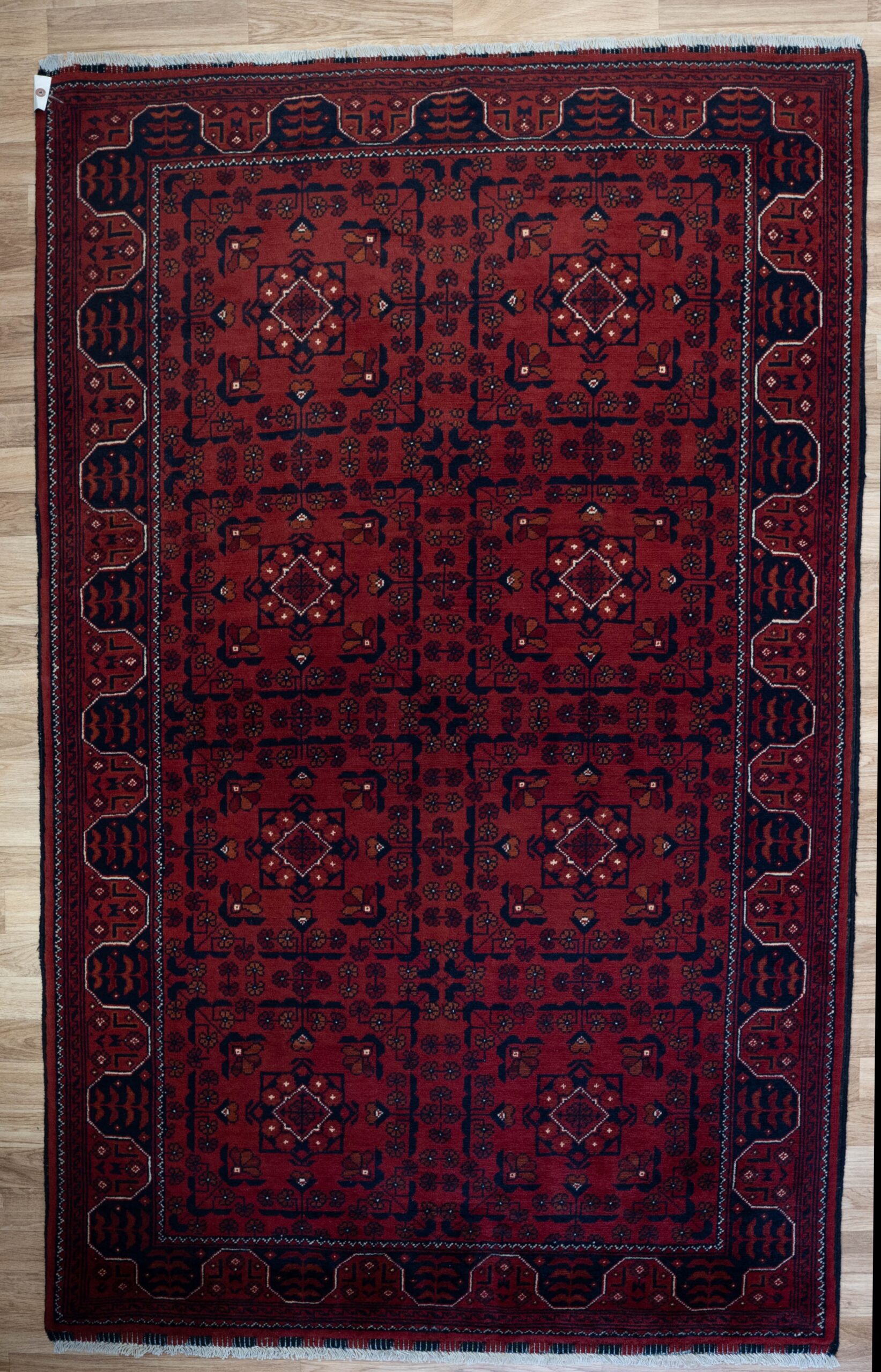 Khal Mohammadi Wool Pile Rug 3.11’x6.2′