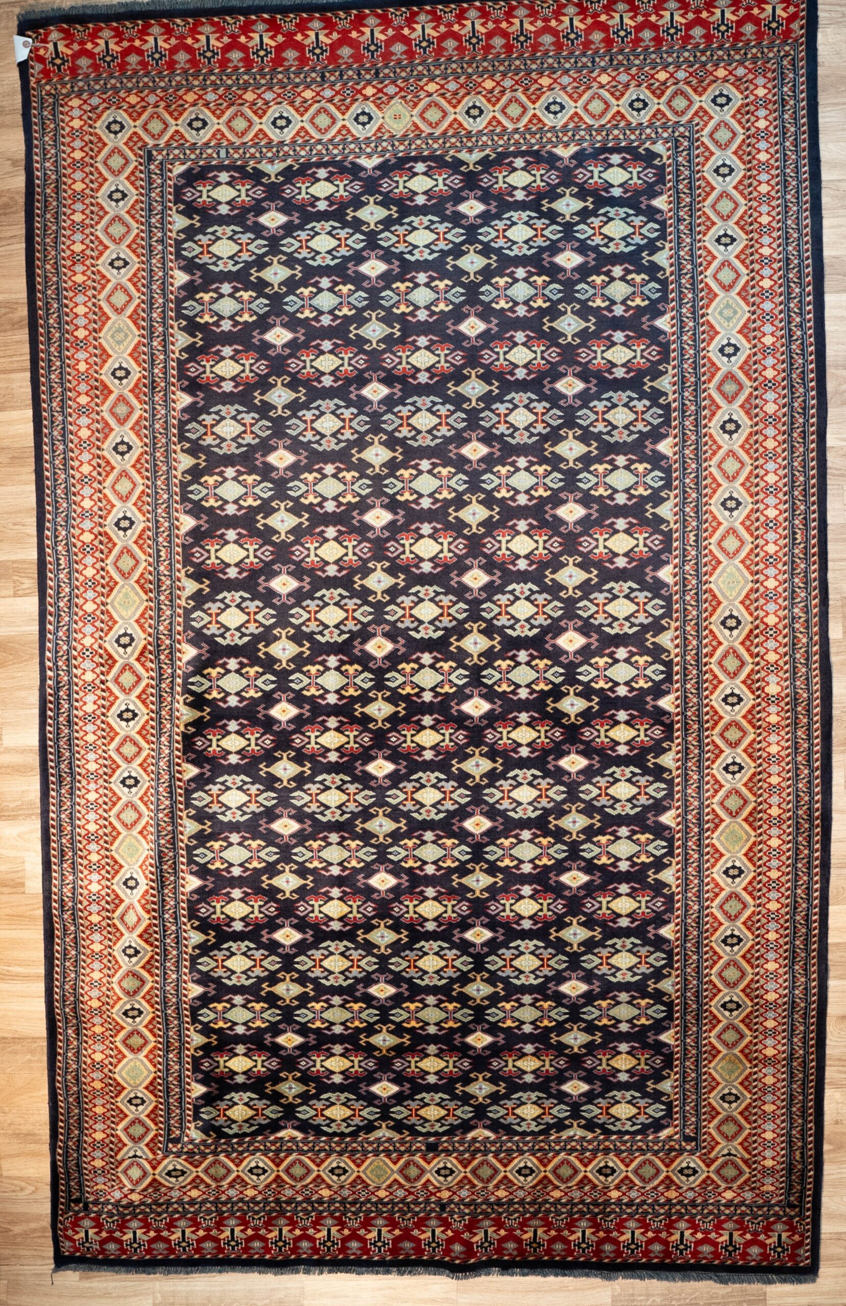 Turkmen Wool Pile Rug 5’x7.5′