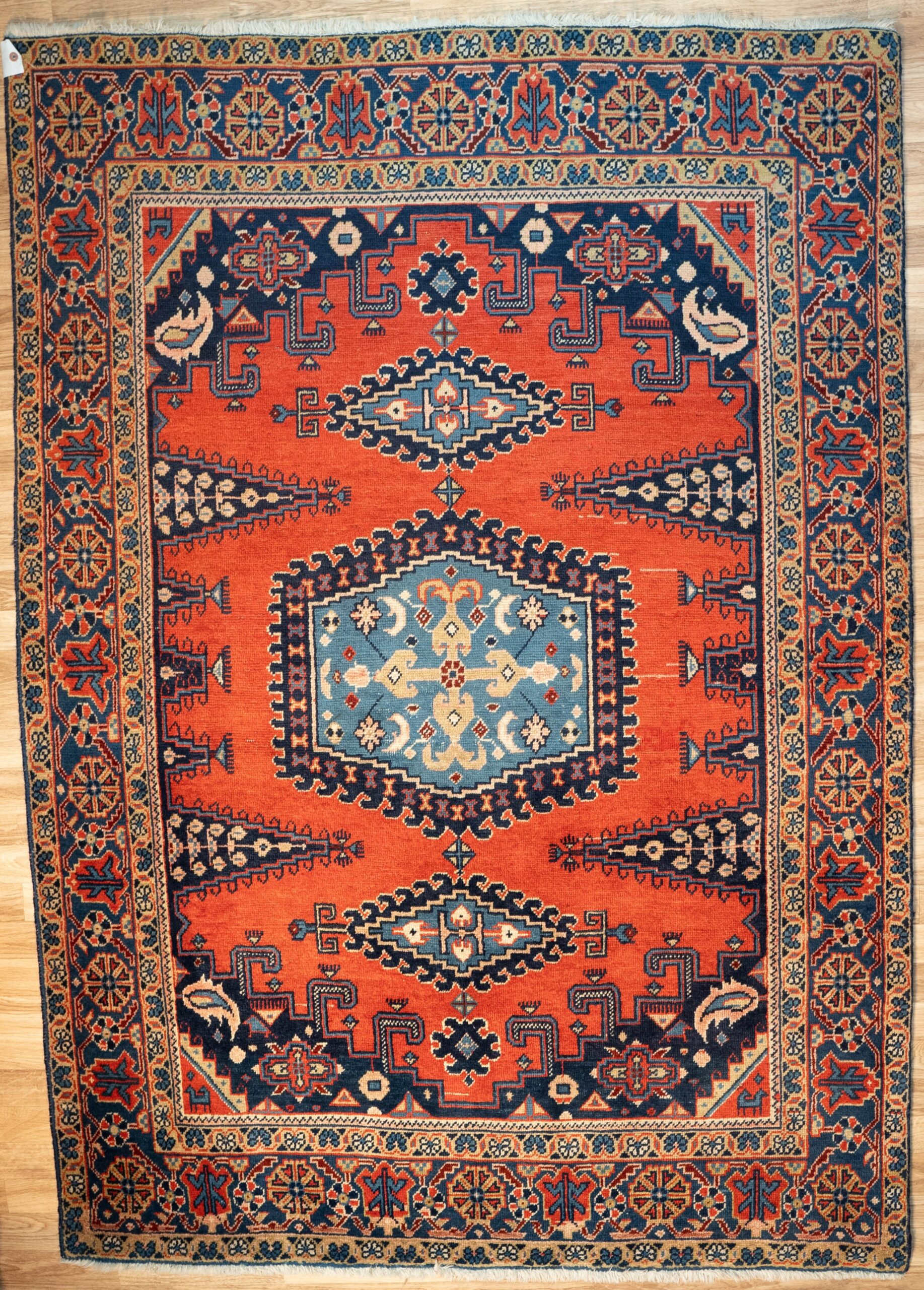 Veese Persian Rugs 5’x7′