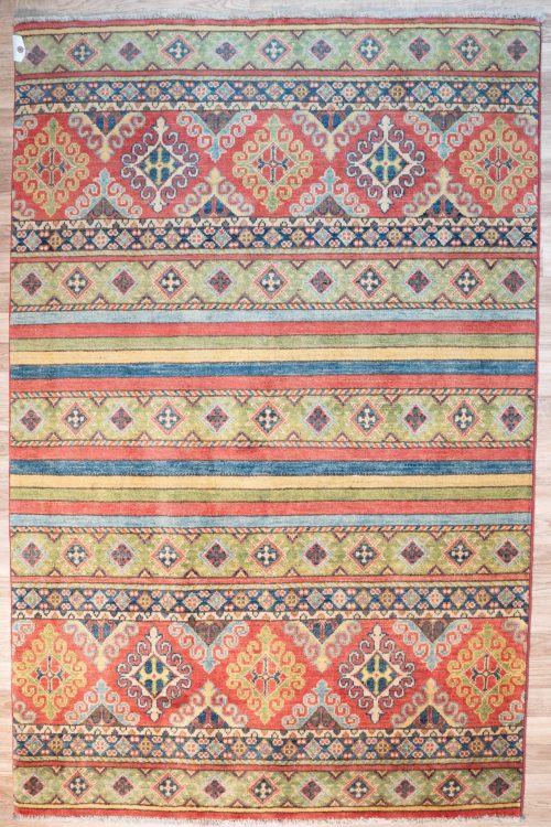 Kazak Wool pile rug 4’x5.10′